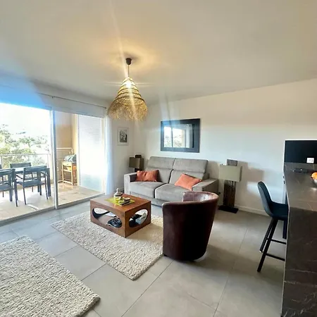 Neuf Confortable Appartement *