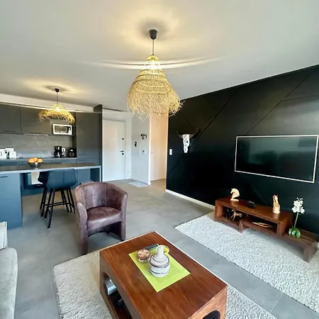 Neuf Confortable Appartement *