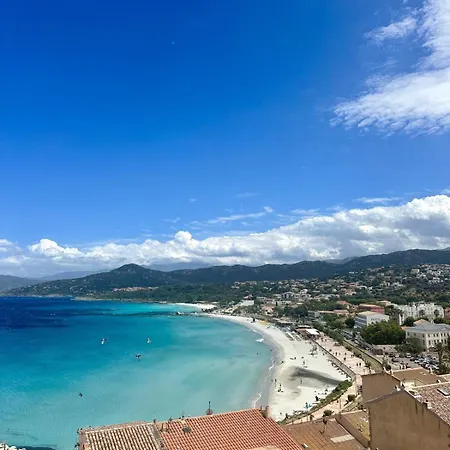 Appartement Neuf Confortable LʼÎle-Rousse